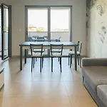 Apartment Yuna Rent - Residenza Ponte Del Mare