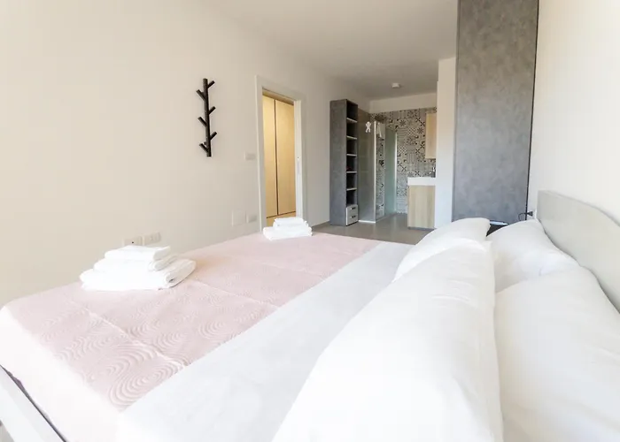 Yuna Rent - Residenza Ponte Del Mare *