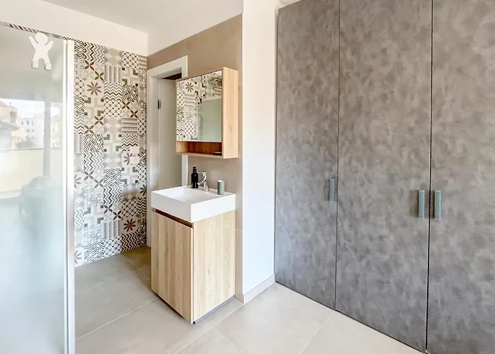 Yuna Rent - Residenza Ponte Del Mare Appartement *